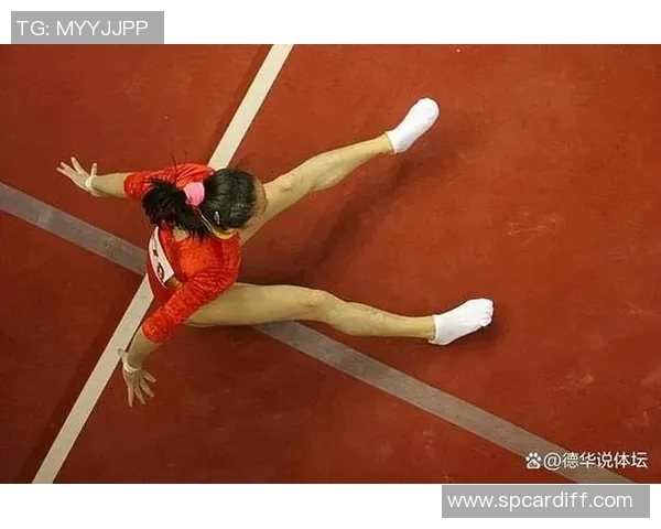 中国体操女队演练新难度动作,网友赞叹不已