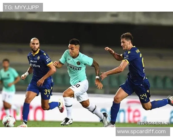 国米赛场爆发小插曲，裁判如何处理？